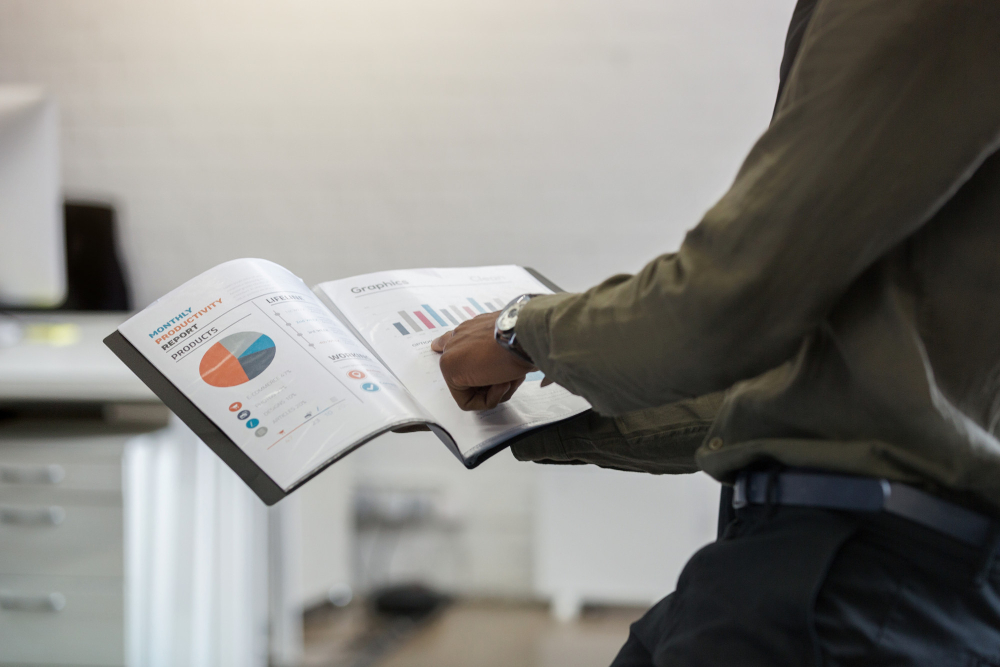 afro american man pointing his finger graph